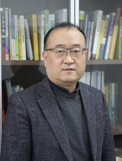 이윤석 교수